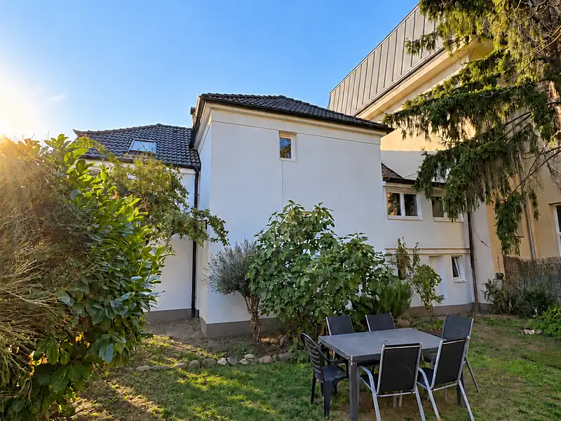 Prodej rodinného domu 217 m², pozemek 315 m², Praha – náhled fotky 2