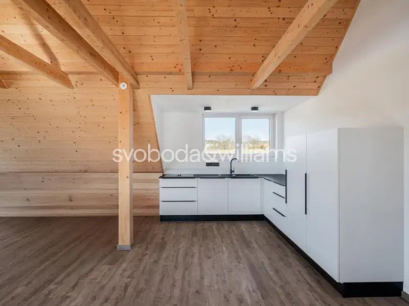 Prodej bytu 1+kk 62 m², Volary – náhled fotky 3