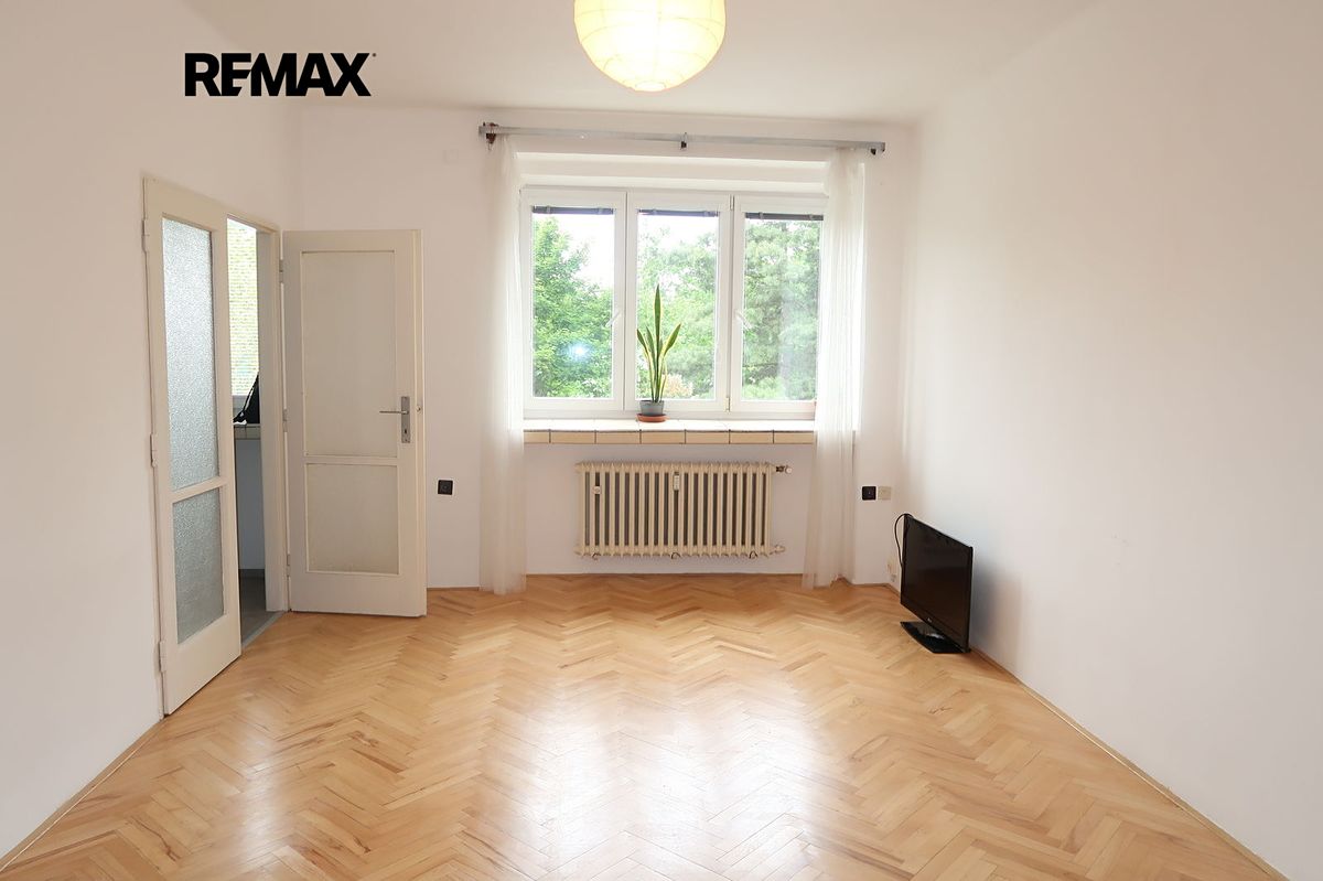 Pronájem bytu 2+1 67 m² – fotografie 3