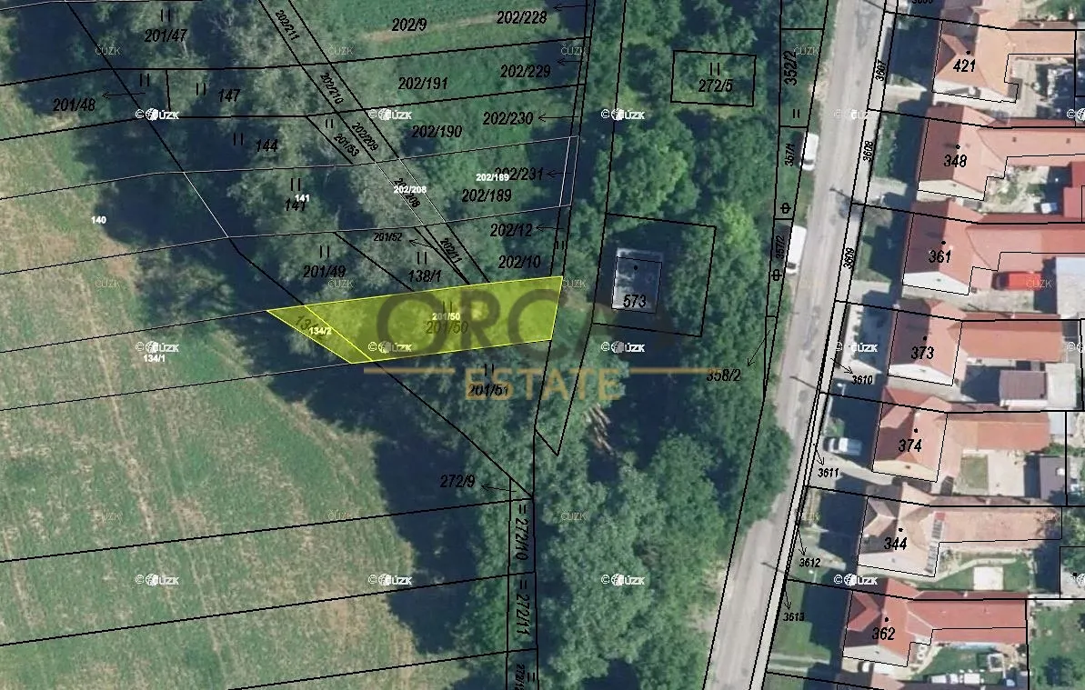 Prodej podílu 1/3 pole 101 m²