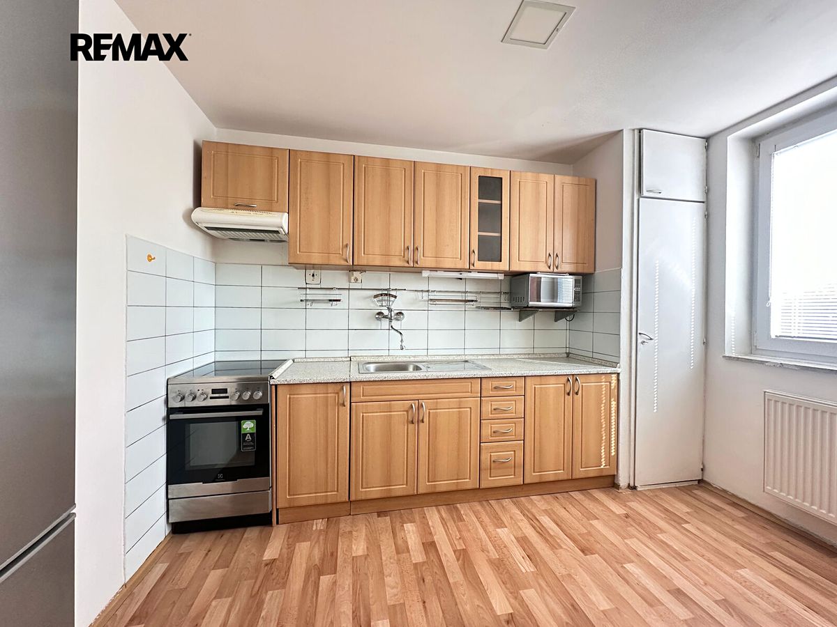 Pronájem bytu 3+1 74 m² – fotografie 2