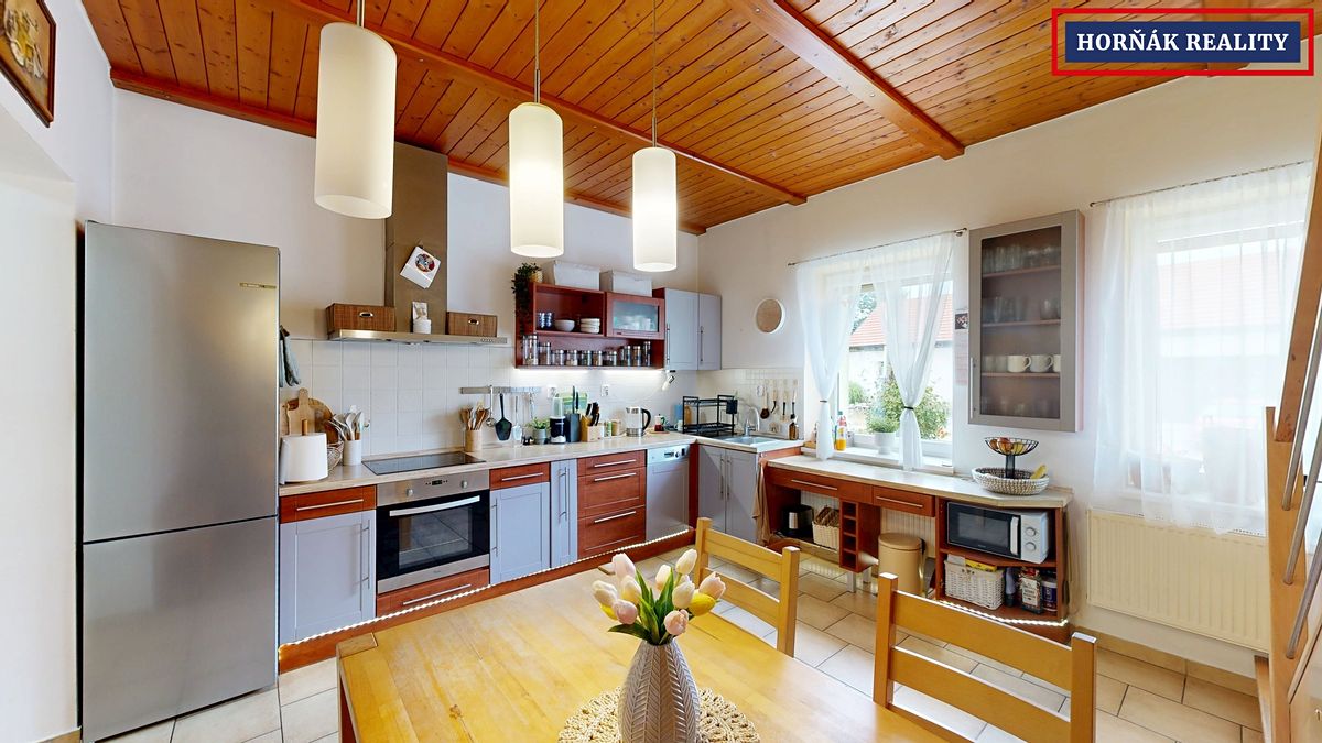 Prodej rodinného domu 121 m², pozemek 143 m², Bučovice – fotka 1 z 3
