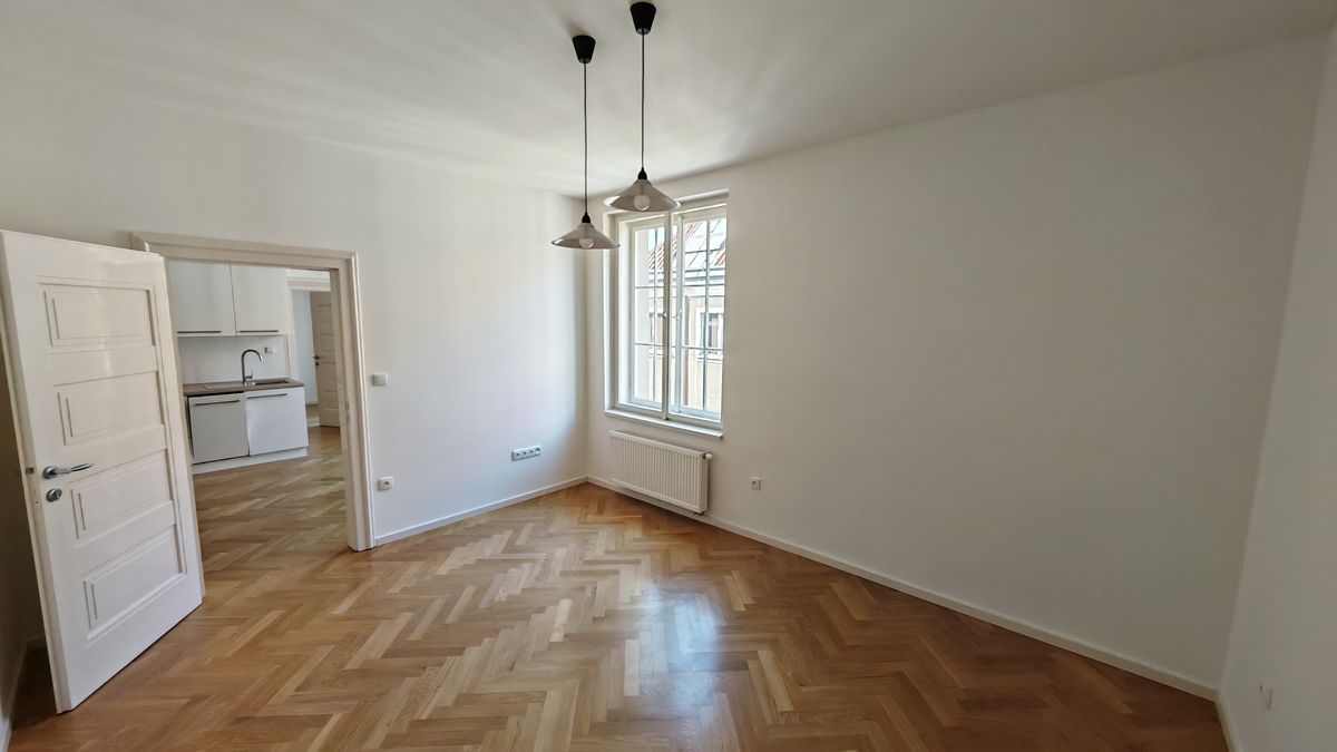 Pronájem bytu 2+1 61 m² – fotografie 2