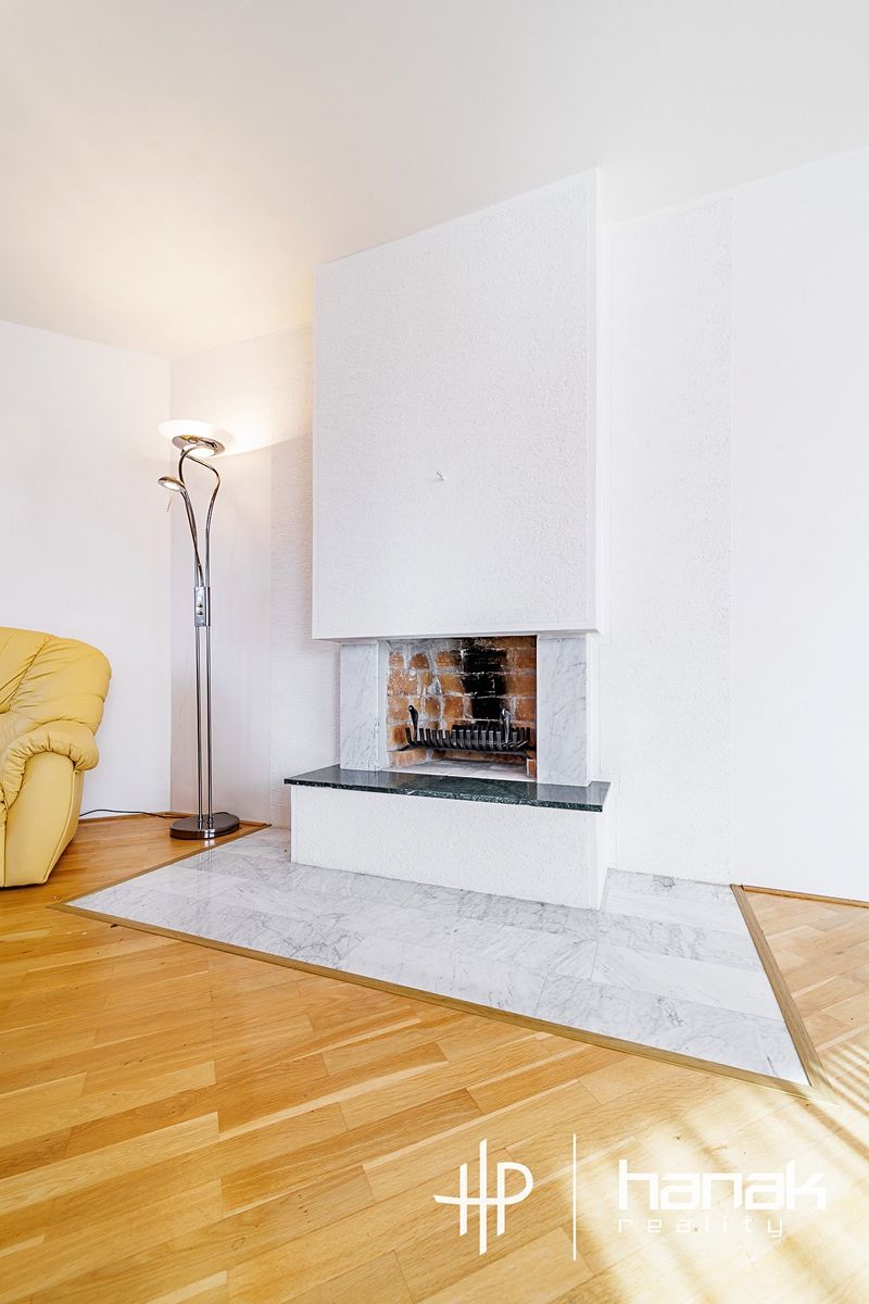 Pronájem rodinného domu 276 m², pozemek 854 m² – fotografie 5