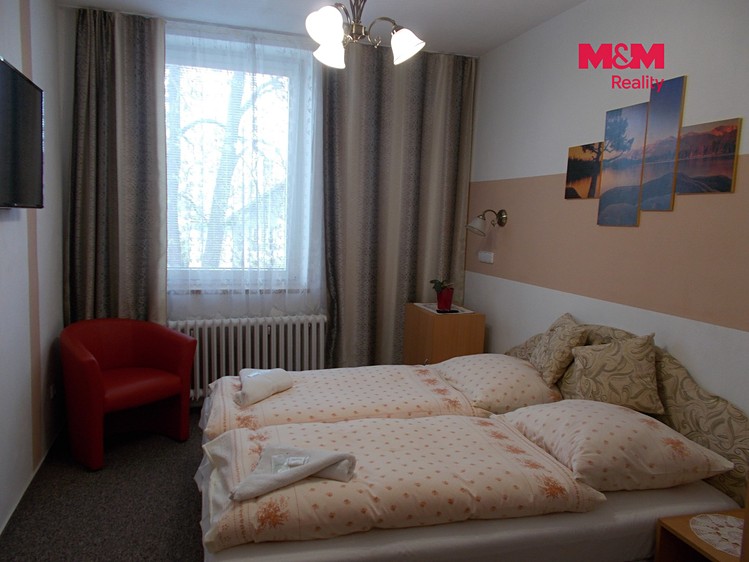 Комерційне приміщення на продаж, 600 м² (6 з 19)