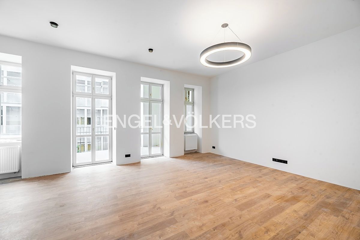 Pronájem bytu 3+kk 102 m²