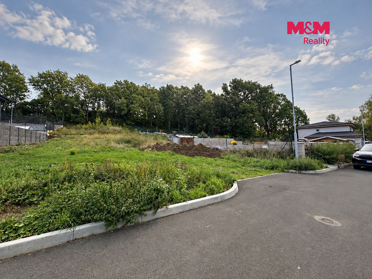 Prodej stavebního pozemku 874 m² – fotografie 4