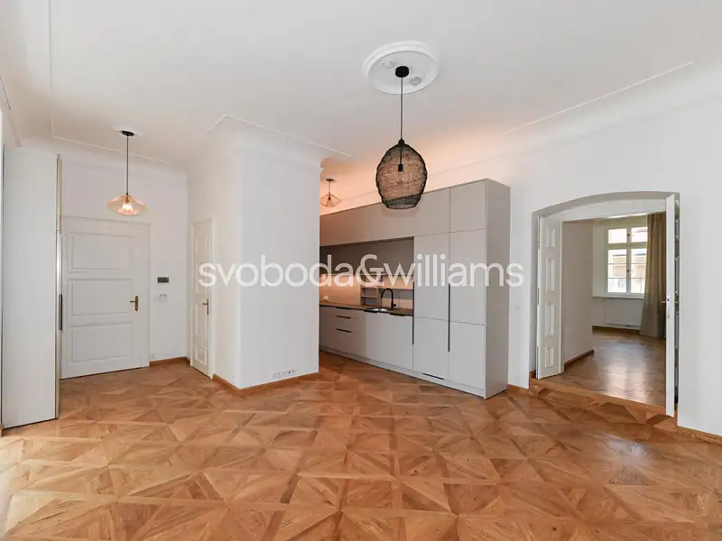 Pronájem bytu 2+kk 55 m², Praha – náhled fotky 1