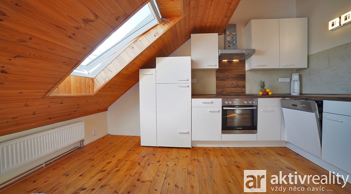 Pronájem bytu 2+kk 69 m² – fotografie 2