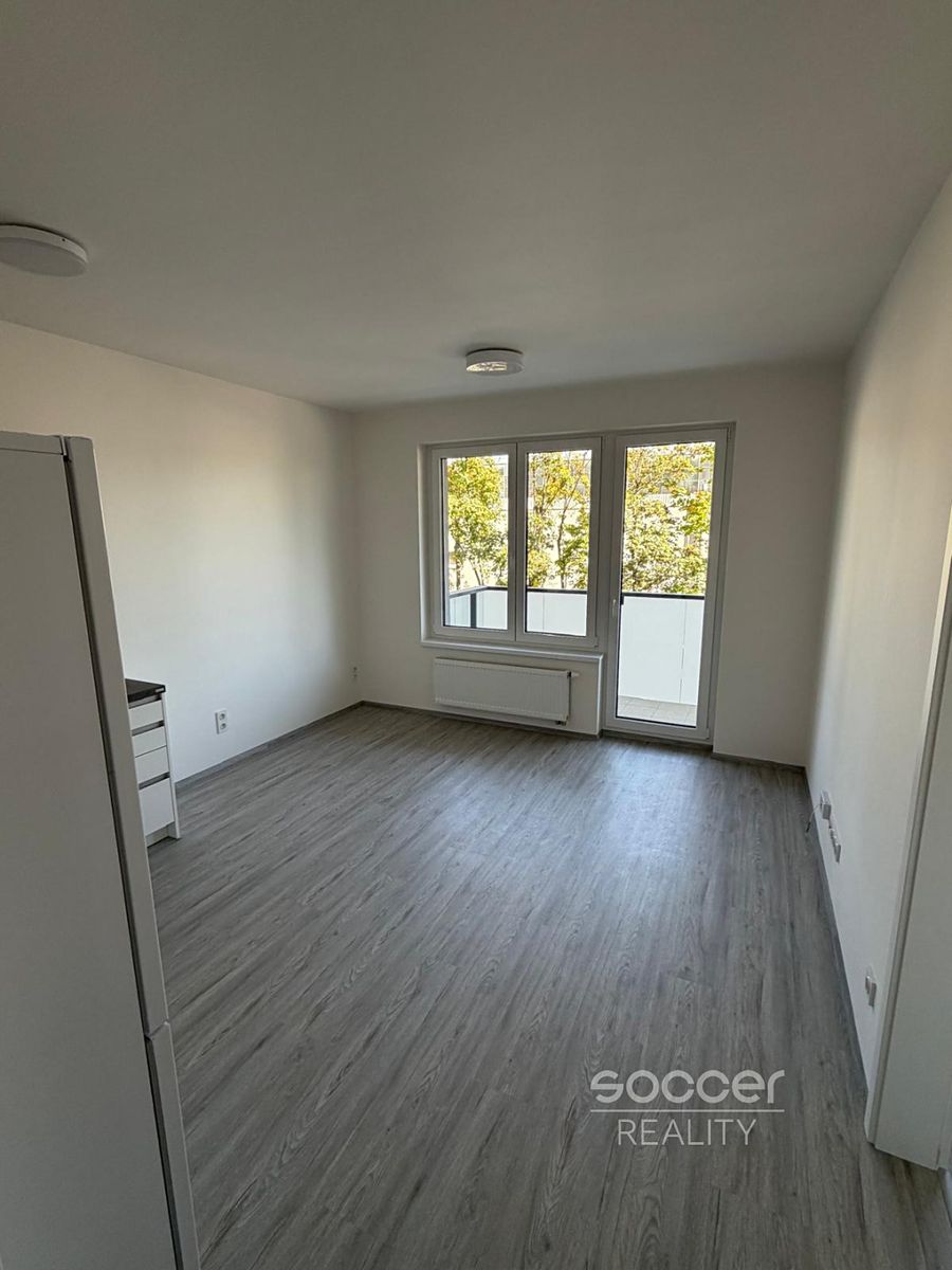Pronájem bytu 2+kk 52 m² – fotografie 4