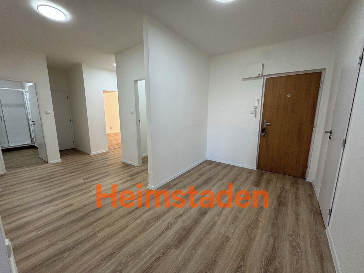 Pronájem bytu 4+kk 118 m² – fotografie 5