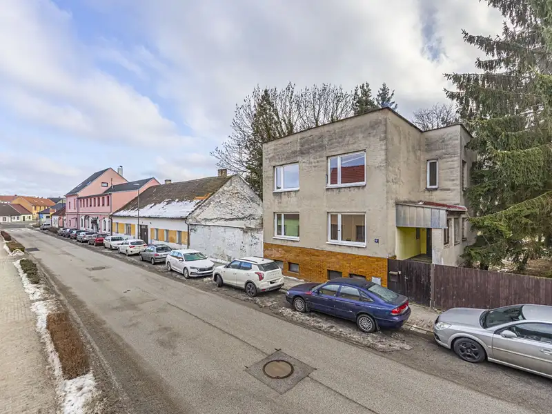 Prodej rodinného domu 230 m², pozemek 1636 m², Lomnice nad Lužnicí – náhled fotky 1