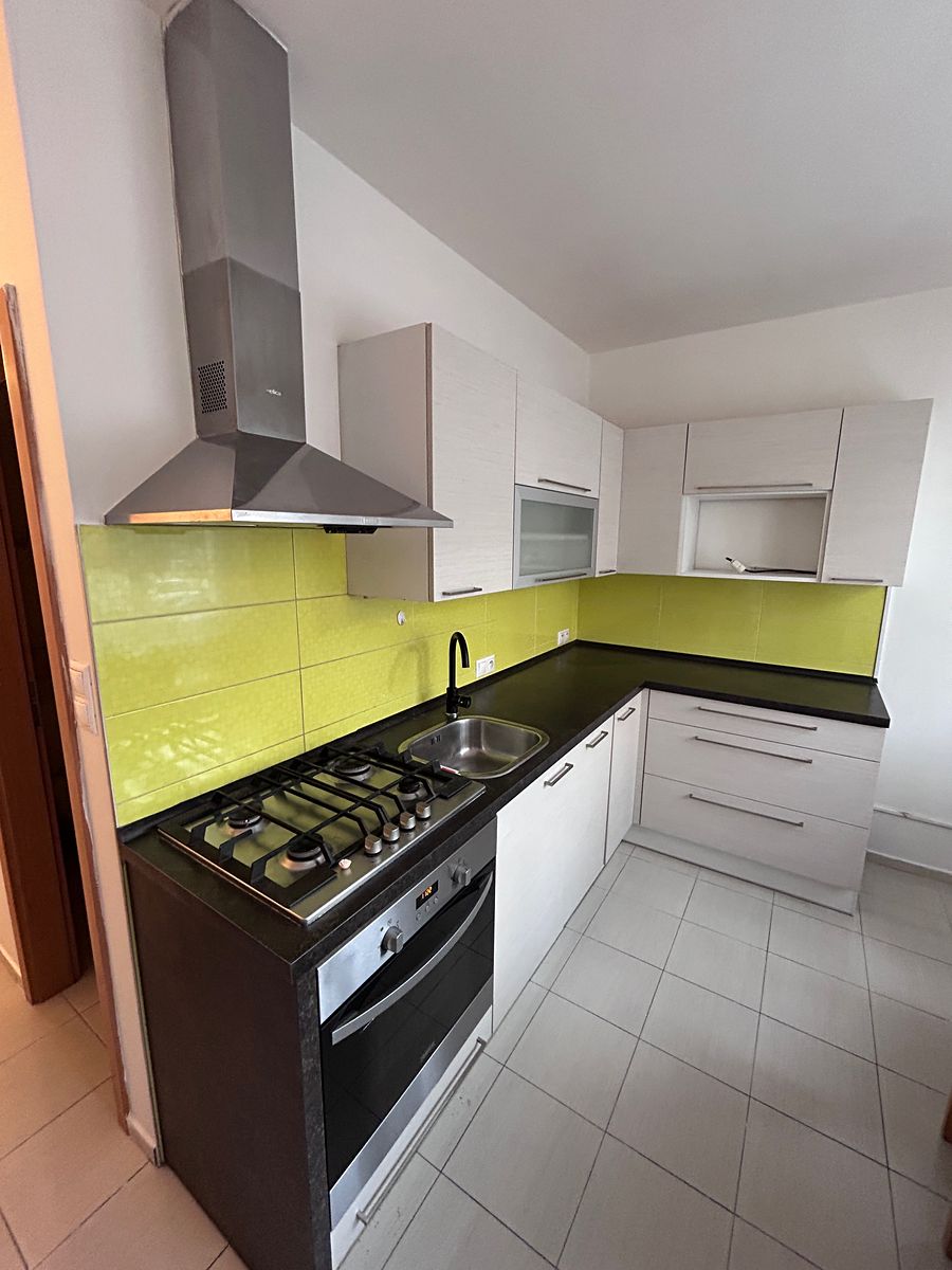 Pronájem bytu 2+1 66 m² – fotografie 2