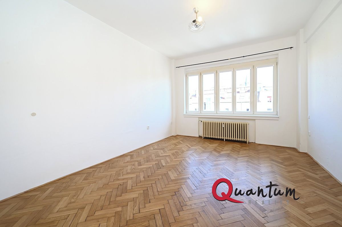Pronájem bytu 1+kk 29 m² – fotografie 2