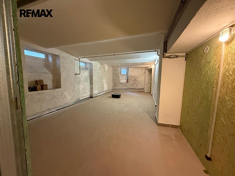 Комерційне приміщення на продаж, 71 м² (4 з 8)