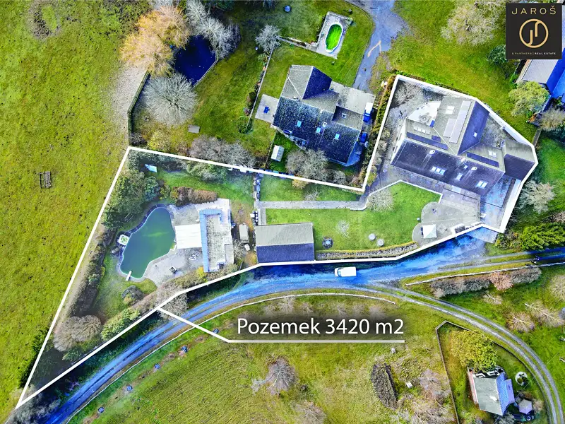 Prodej vícegeneračního domu 535 m², pozemek 3420 m², Sýkořice – náhled fotky 3
