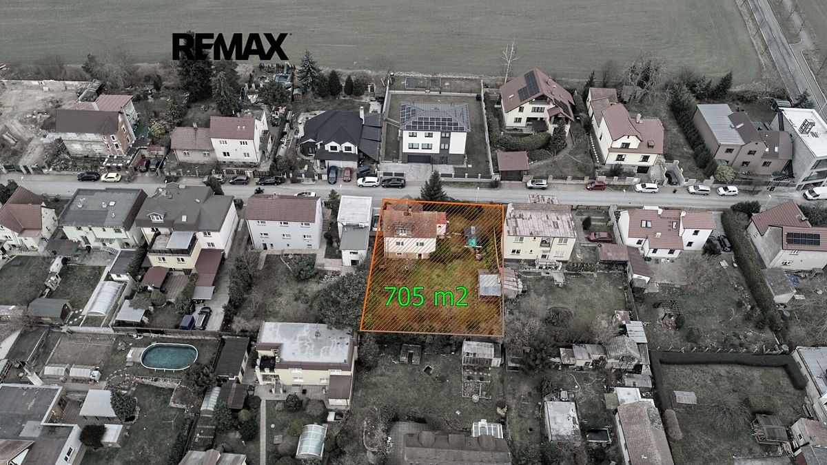 Prodej stavebního pozemku 705 m² – fotografie 5