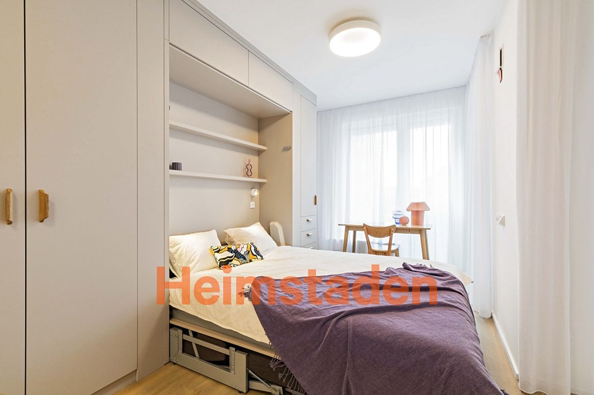 Pronájem bytu 1+kk 36 m² – fotografie 3