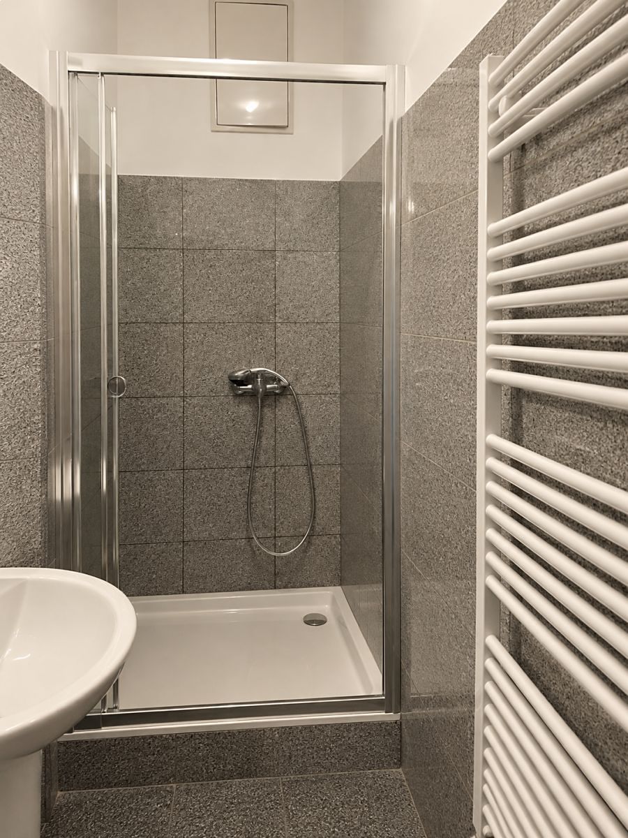 Pronájem bytu 1+kk 25 m² – fotografie 4