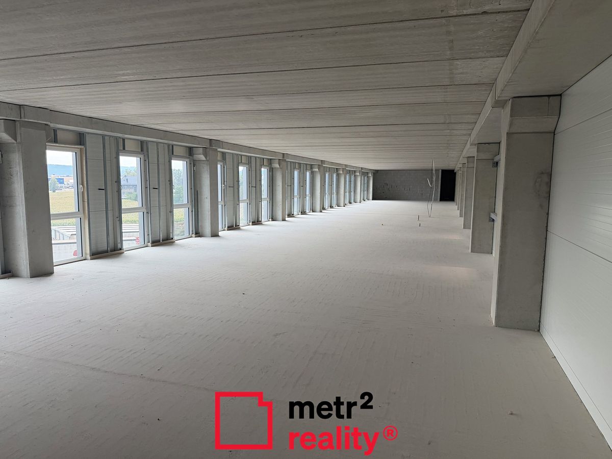 Pronájem kanceláře 495 m²
