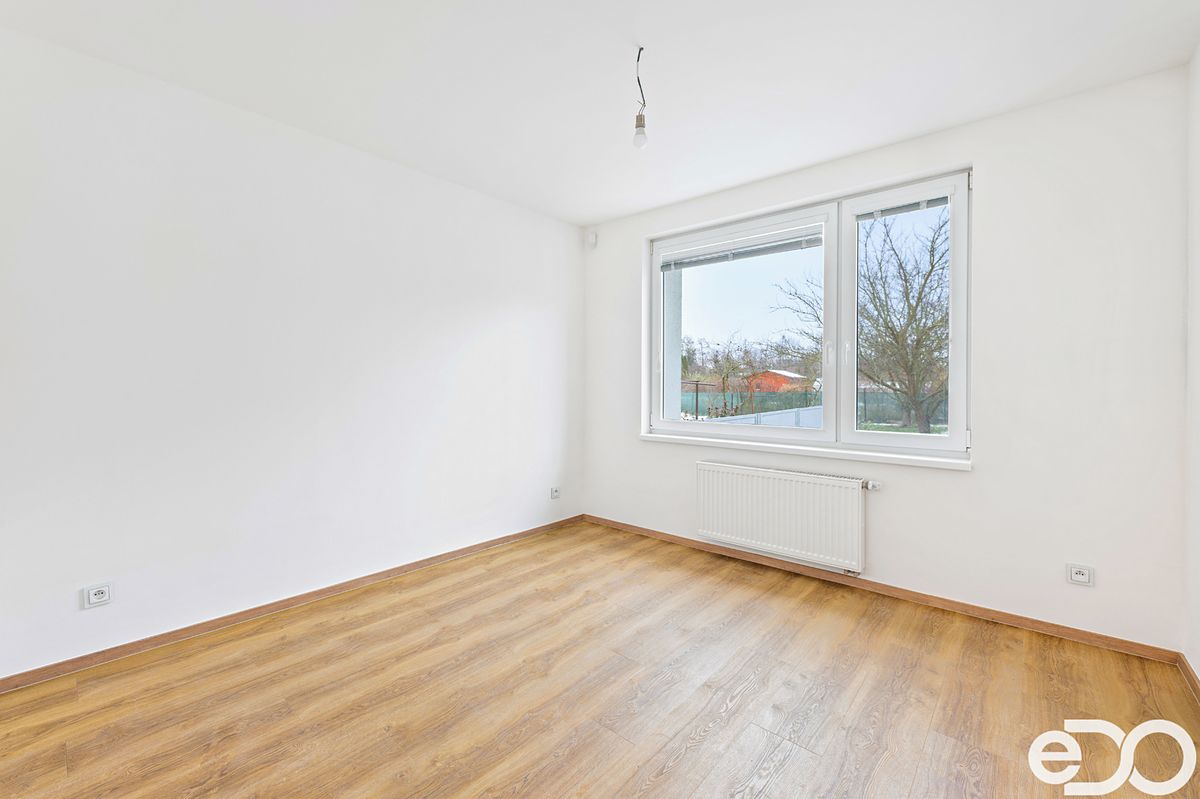 Prodej rodinného domu 122 m², pozemek 168 m² – fotografie 4
