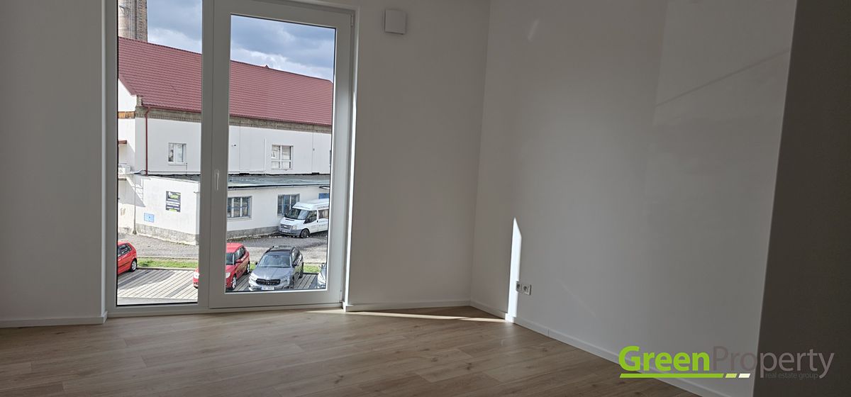 Pronájem bytu 1+kk 28 m² – fotografie 5