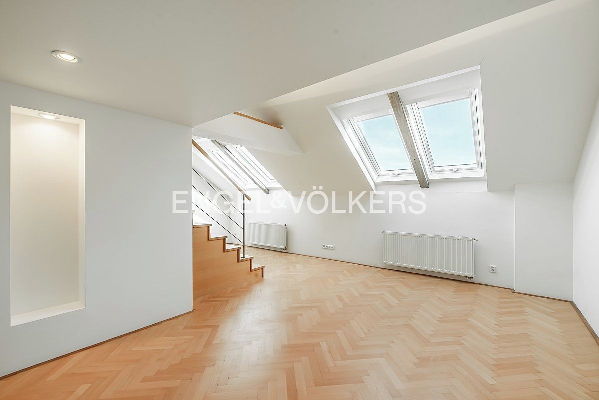Pronájem bytu 2+1 98 m²