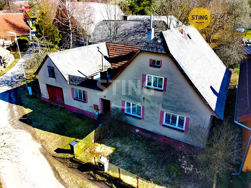 Prodej rodinného domu 190 m², pozemek 490 m², Jimramov – náhled fotky 1