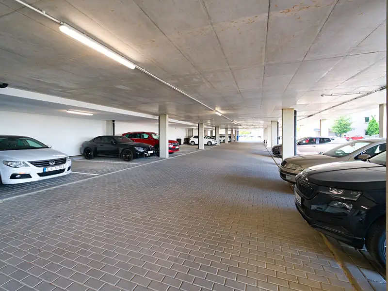 Prodej garážového stání 14 m², Bučovice – náhled fotky 1