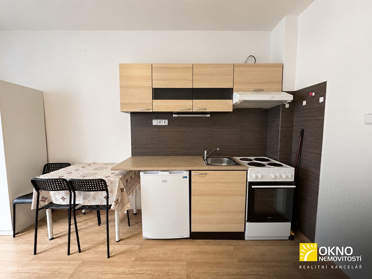 Pronájem bytu 1+kk 23 m² – fotografie 3