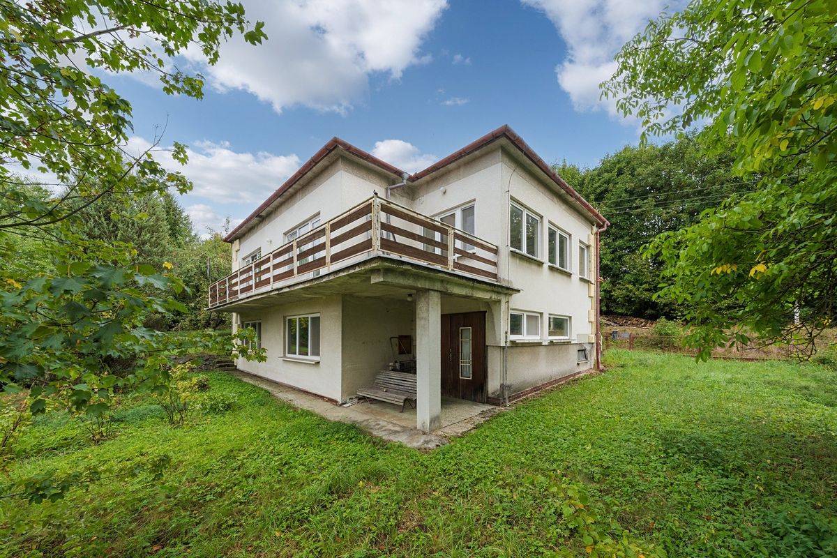 Prodej rodinného domu 266 m², pozemek 1065 m², Olešnice – fotka 1 z 3