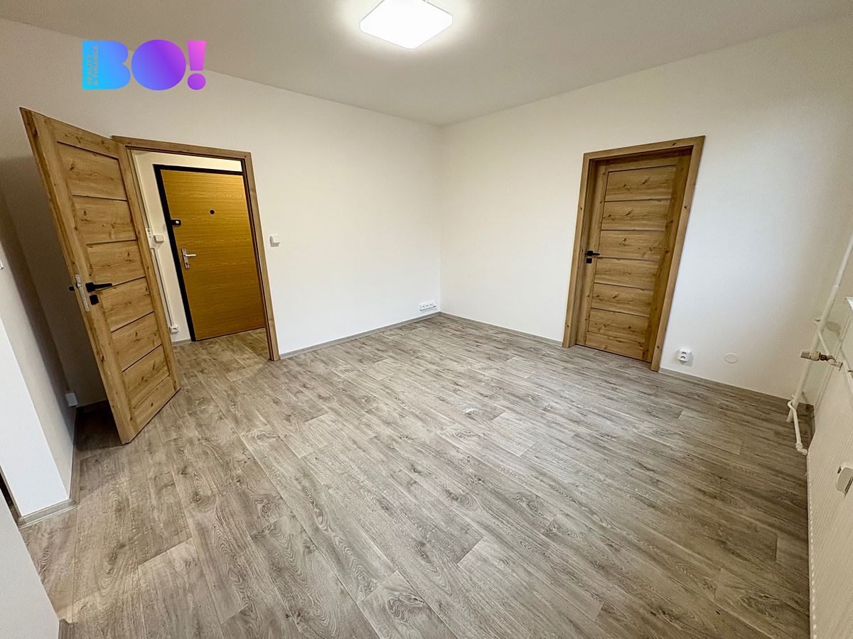 Pronájem bytu 2+1 43 m² – fotografie 4