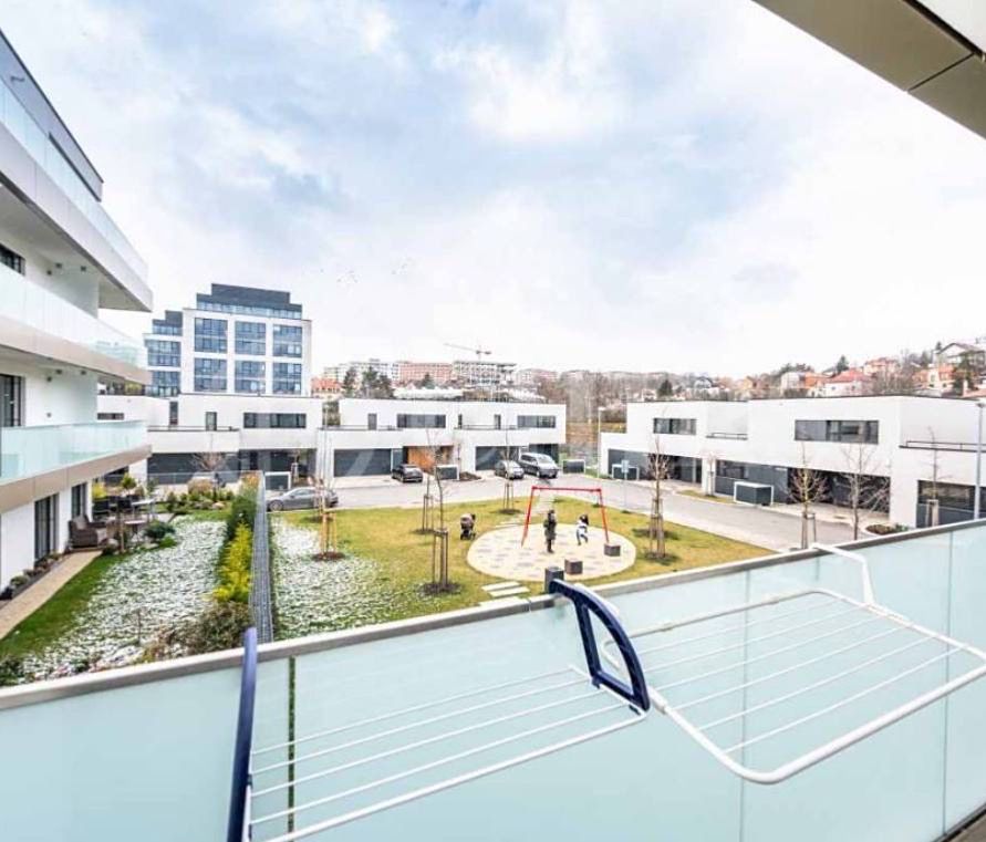 Pronájem bytu 1+kk 38 m² – fotografie 4
