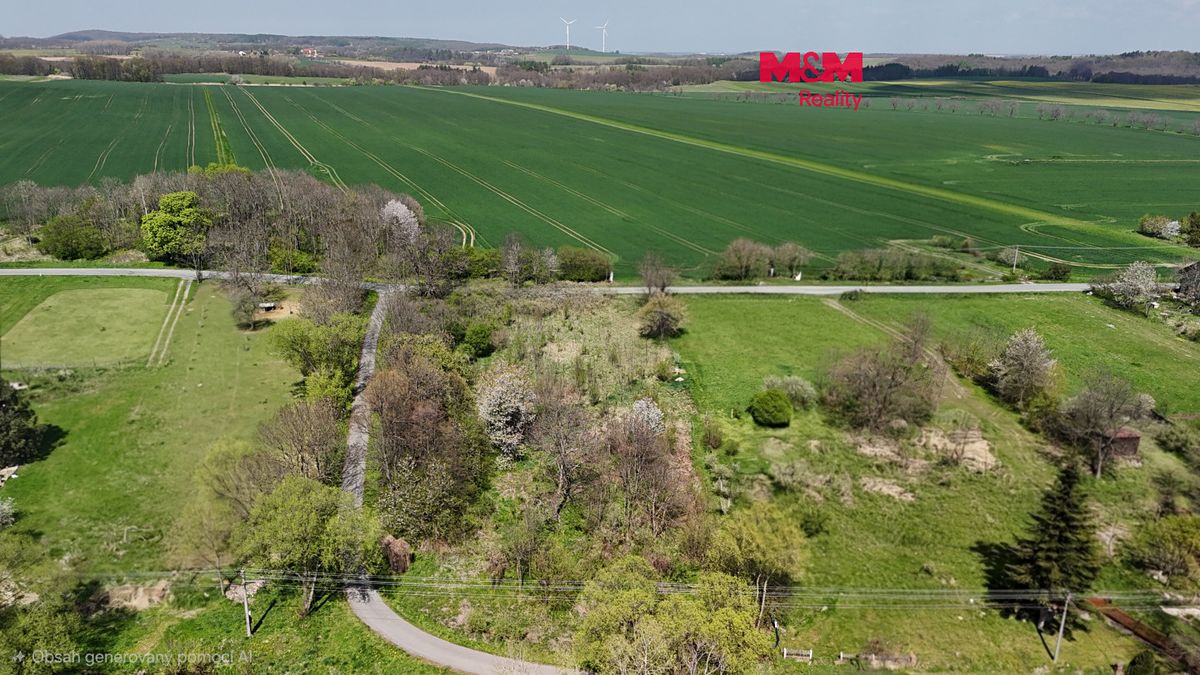 Prodej stavebního pozemku 1287 m², Liptaň – fotka 1 z 3