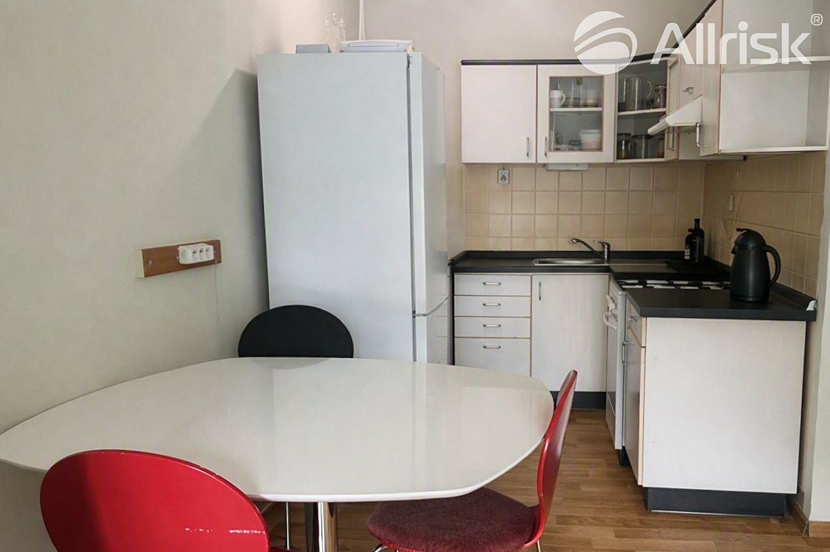 Prodej bytu 2+kk 41 m², Praha – fotka 1 z 3