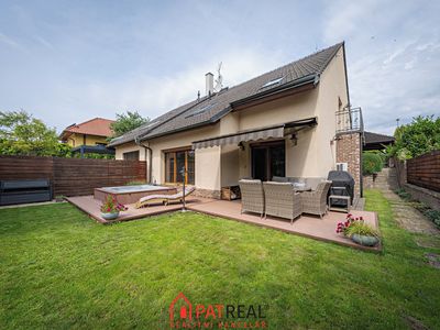 Prodej rodinného domu 187 m², pozemek 329 m²
