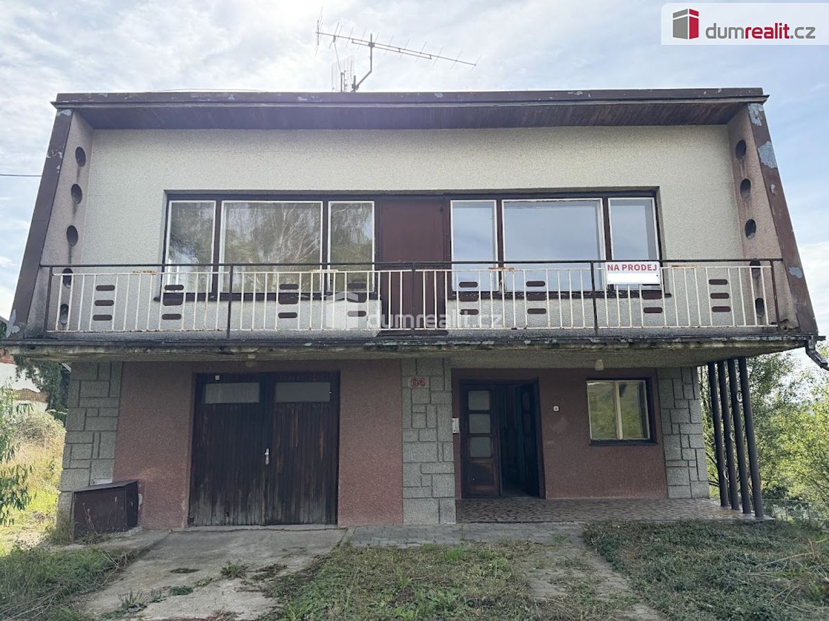 Prodej rodinného domu 180 m², pozemek 1137 m²