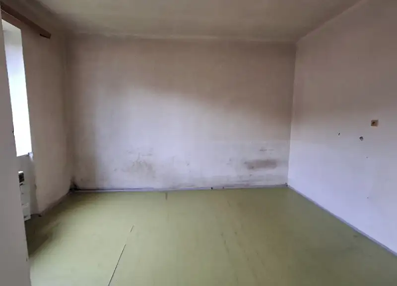 Prodej vícegeneračního domu 250 m², pozemek 653 m², Miroslav – náhled fotky 3