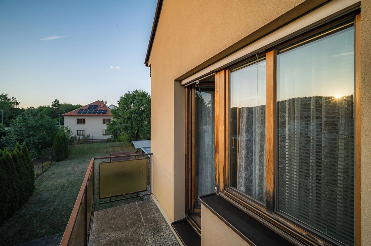Prodej rodinného domu 203 m², pozemek 1039 m² – fotografie 5