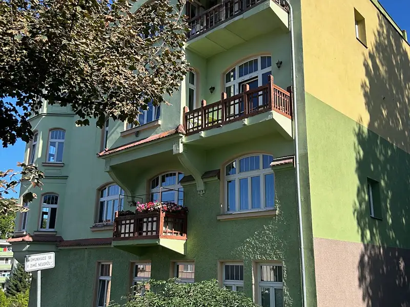Pronájem bytu 2+1 76 m², Teplice – náhled fotky 2