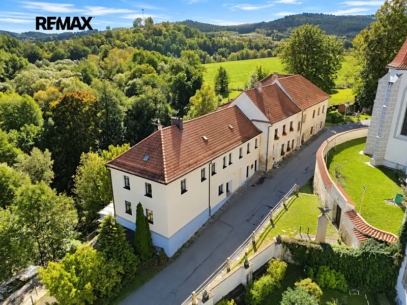 Prodej rodinného domu 200 m², pozemek 910 m², Kájov – náhled fotky 2