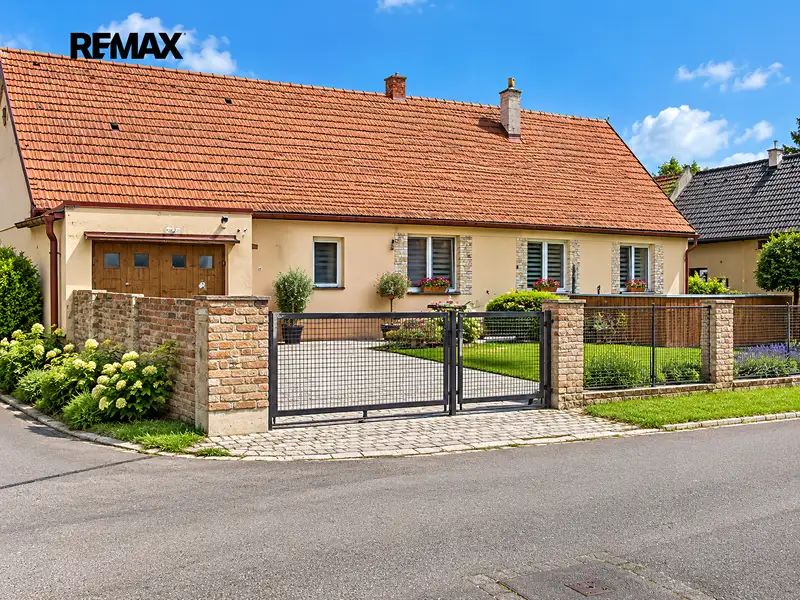 Prodej rodinného domu 150 m², pozemek 241 m², Chroustovice – náhled fotky 2