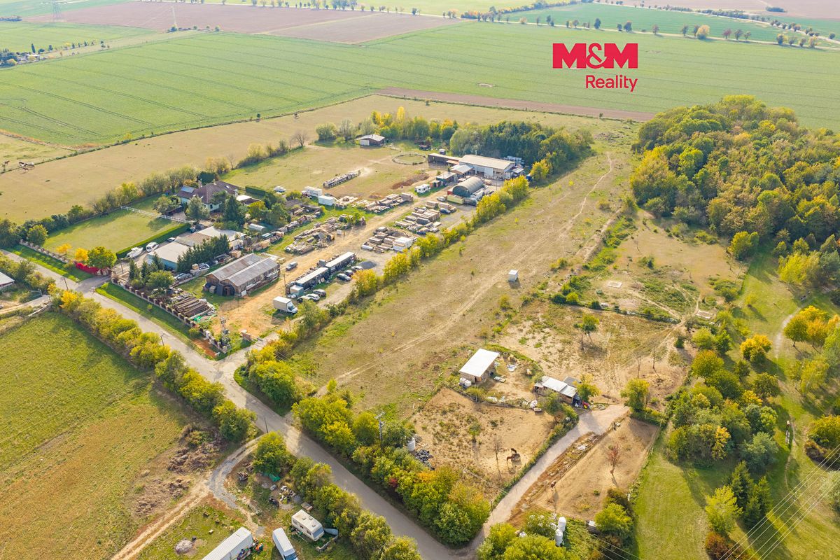 Prodej komerčního pozemku 10265 m², Ořech – fotka 1 z 3