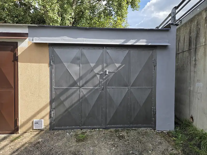 Prodej garáže 21 m², Mělník – náhled fotky 1
