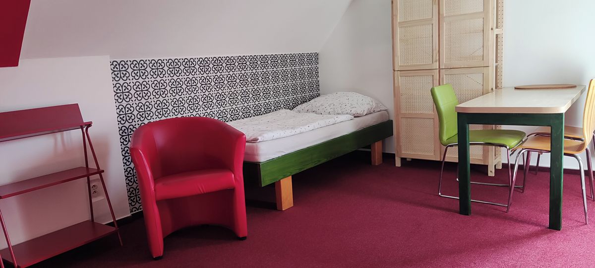 Pronájem bytu 1+kk 20 m² – fotografie 3