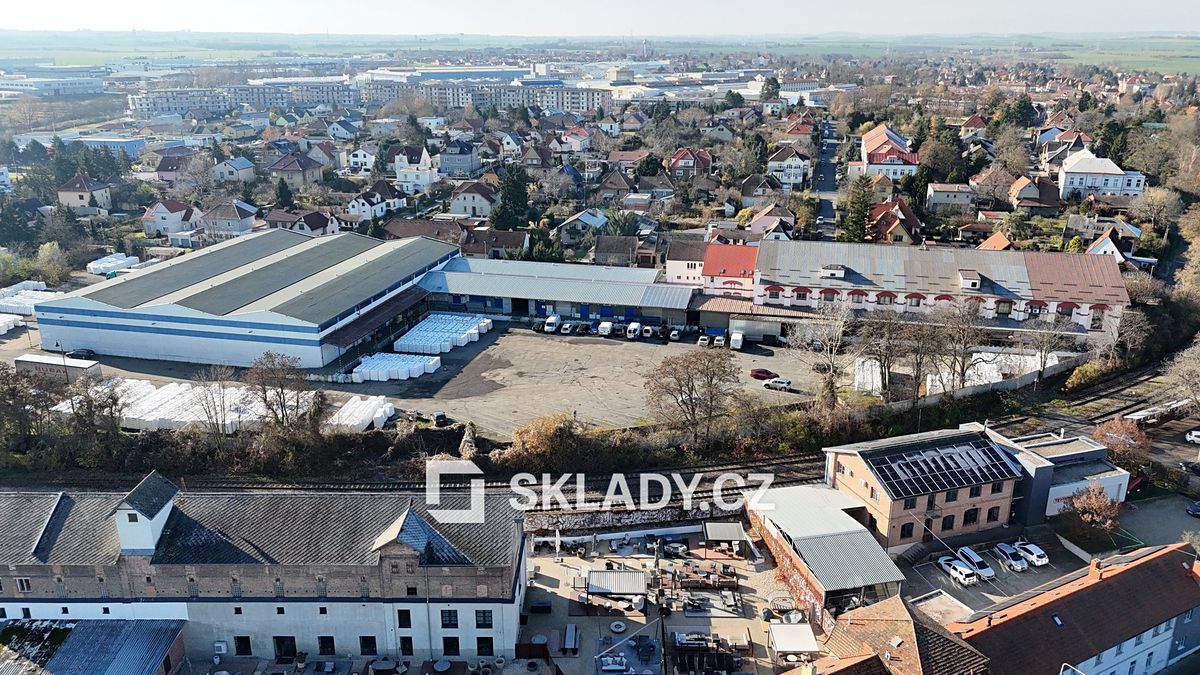 Pronájem skladového prostoru 1099 m² – fotografie 3