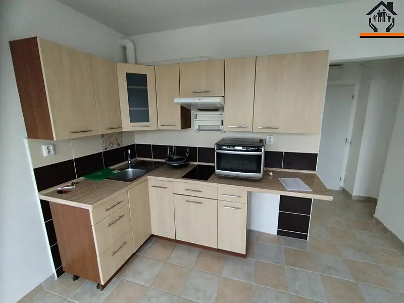 Pronájem bytu 1+1 34 m², Ostrava – náhled fotky 1
