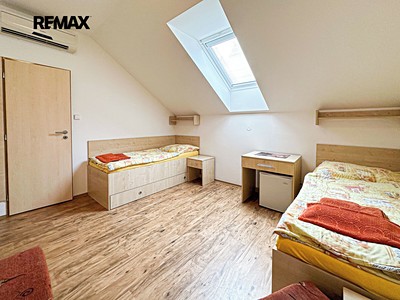 Gewerbefläche zum Kauf, 500 m² (2 von 33)