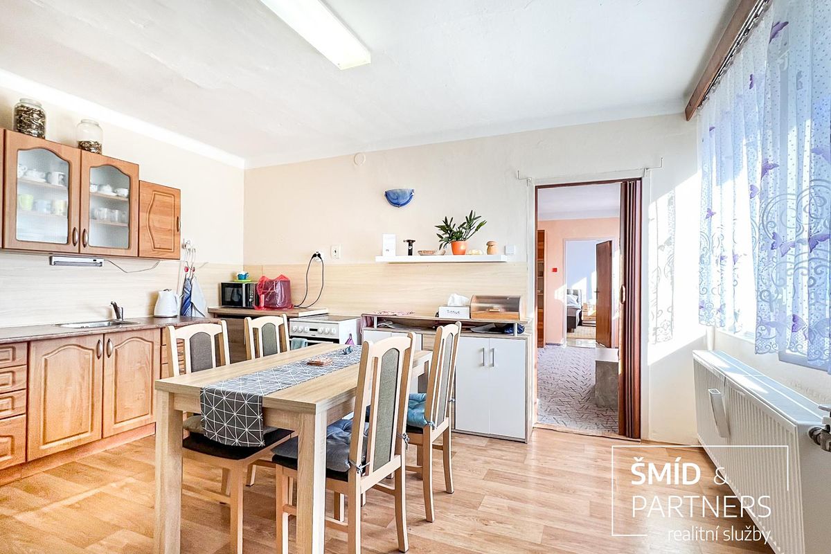 Prodej rodinného domu 106 m², pozemek 1 m² – fotografie 3