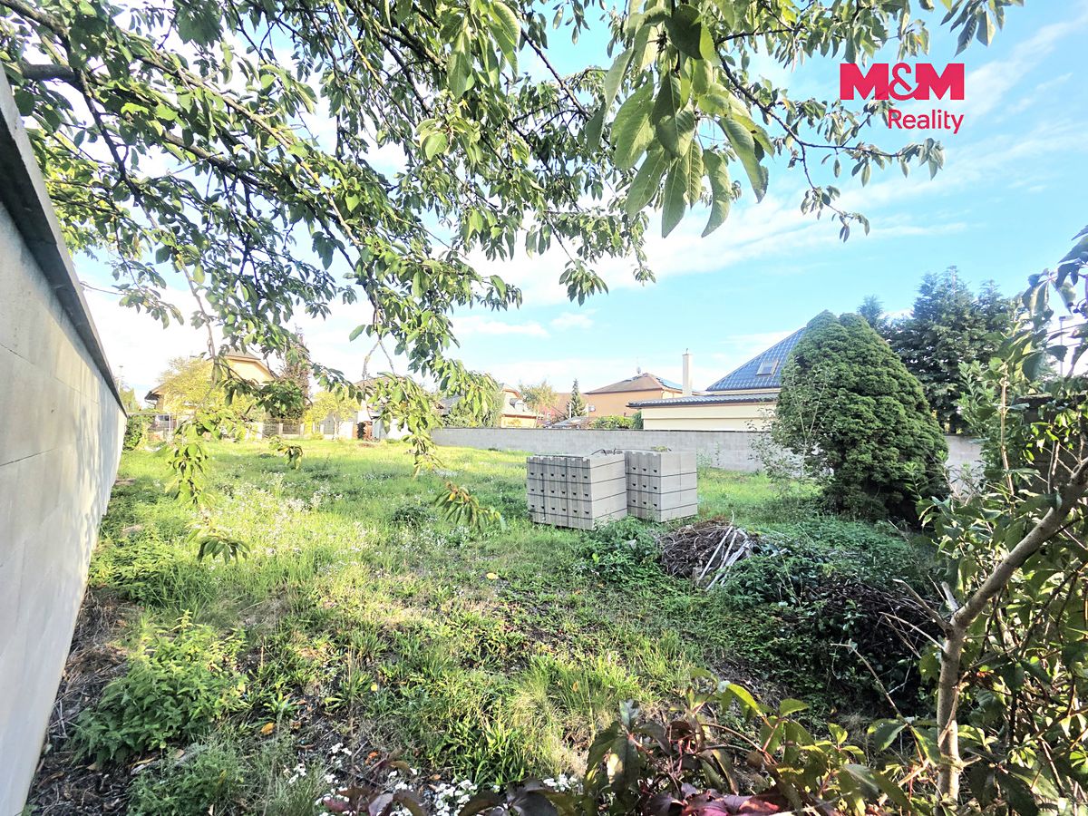 Prodej stavebního pozemku 761 m² – fotografie 2